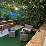 Vistamare Apartment